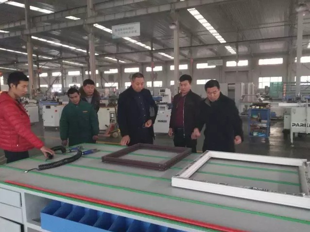 派克機(jī)器